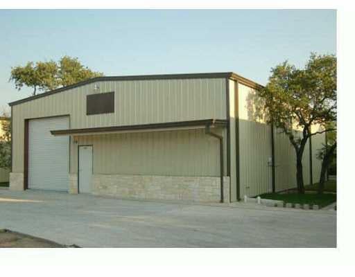 View 309 Victor ST in Hall Henry Subd No 3 309 Victor ST - front exterior - Luxury home in Hall Henry Subd No 3, Austin, TX