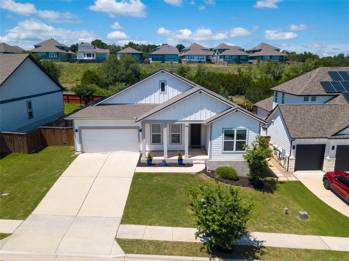 View 309 Wagon Spoke WAY in Orchard Ridge 309 Wagon Spoke WAY - front exterior - Luxury home in Orchard Ridge, Liberty Hill, TX