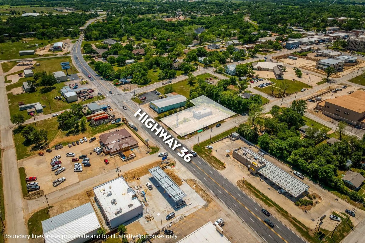View 310 State Highway 36 S in N/A 310 State Highway 36 S - front exterior - Luxury home in N/A, Caldwell, TX
