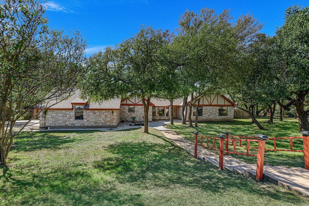 View 3100 Live Oak ST in Round Rock 3100 Live Oak ST, photo 1 of 31, Round Rock, Round Rock, TX