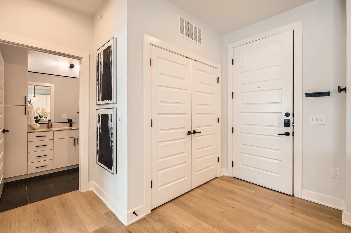 Primary bedroom at 3101 Govalle Ave Unit #103 - 2 bed 2 bath home