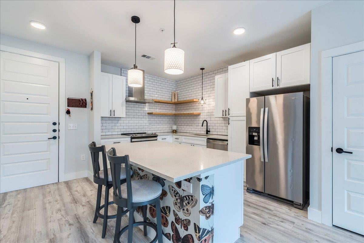 Living area at 3101 Govalle Ave Unit #220 - 1 bed 1 bath home