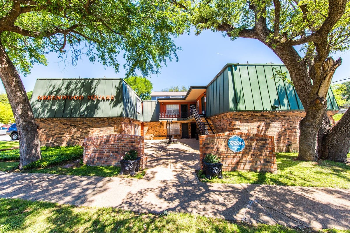 View 3101 Tom Green ST Unit #101 in Speedway Heights 3101 Tom Green ST Unit #101 - property photo 1 - Luxury home in Speedway Heights, Austin, TX
