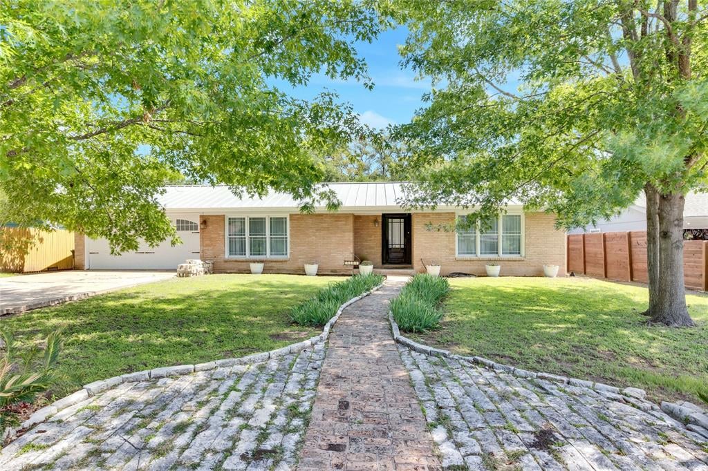 View 3104 Greenlawn Pkwy in Allandale Park Sec 02 3104 Greenlawn Pkwy - front exterior - Luxury home in Allandale Park Sec 02, Austin, TX