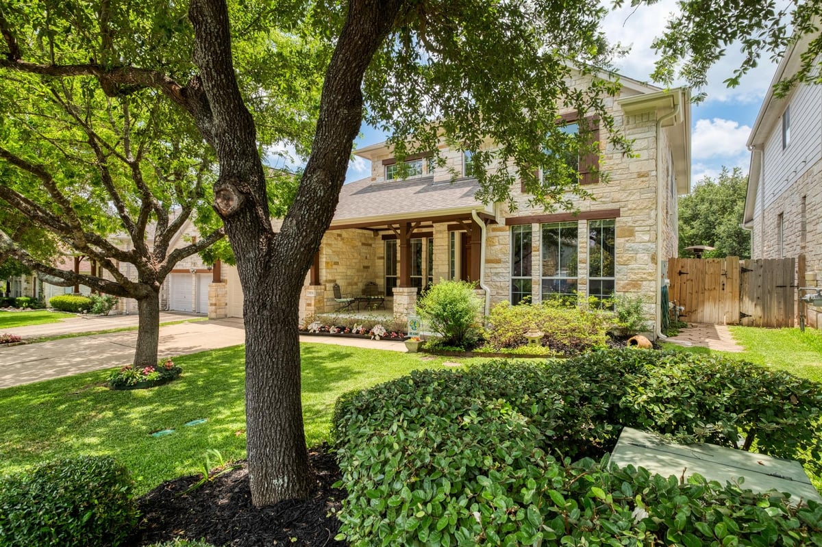 3104 Luminoso LN - front exterior - Luxury home in Sendero Spgs Sec 01, Round Rock, TX