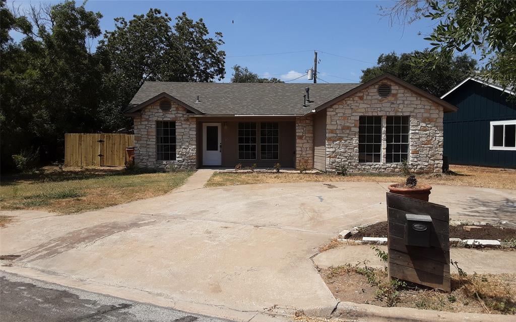 View 3105 Darnell Dr in Southampton Hills 02 3105 Darnell Dr - front exterior - Luxury home in Southampton Hills 02, Austin, TX