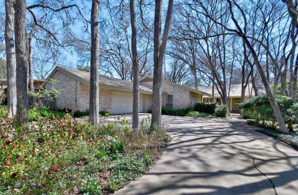 View 3105 Hillview Rd in Tarrytown 3105 Hillview Rd - property photo 1 - Luxury home in Tarrytown, Austin, TX