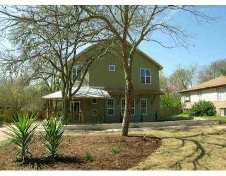 View 3105 Perry Ln in Highland Park West 3105 Perry Ln - property photo 1 - Luxury home in Highland Park West, Austin, TX