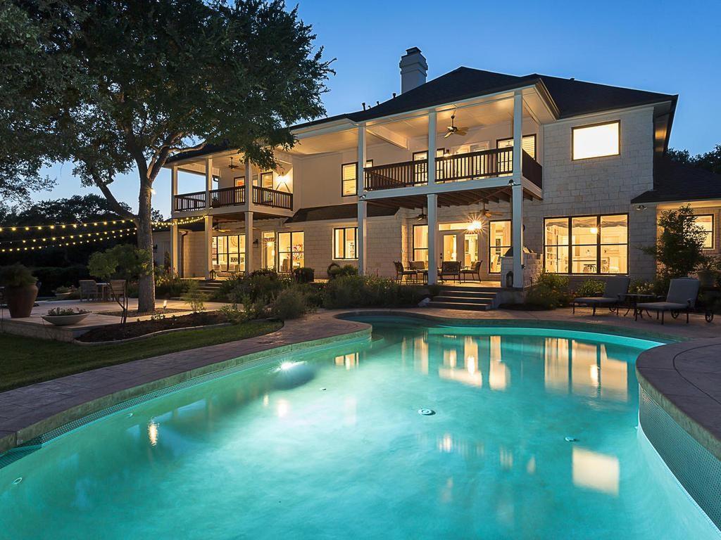 View 3105 Point O Woods CV in Foothills Barton Creek 3105 Point O Woods CV - front exterior - Luxury home in Foothills Barton Creek, Austin, TX