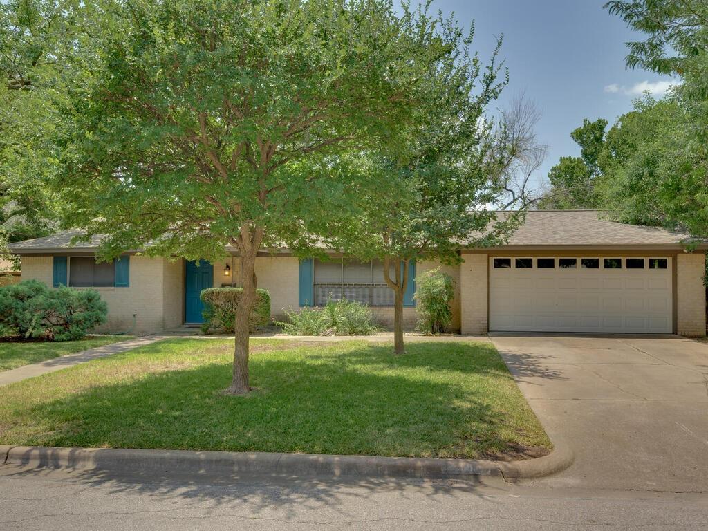 View 3105 Whitepine Dr in Allandale Park Sec 09 3105 Whitepine Dr - front exterior - Luxury home in Allandale Park Sec 09, Austin, TX