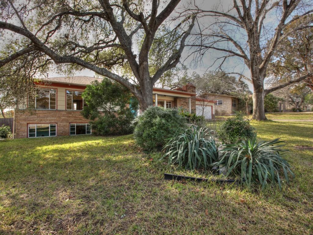 View 3107 Perry Ln in Highland Park West 3107 Perry Ln - property photo 1 - Luxury home in Highland Park West, Austin, TX