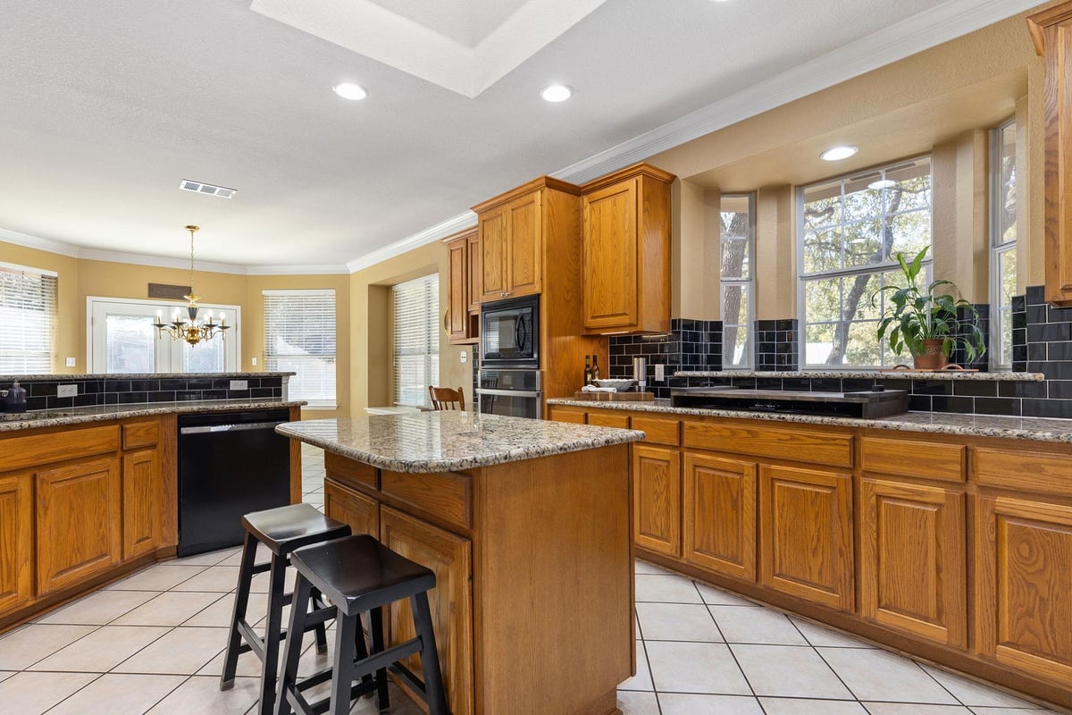 Primary bedroom at 3107 Scarlet Oak Cv - 5 bed 4 bath home