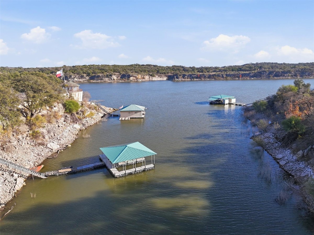 View 3108 Brasada Ln in Chimney Oaks At Lake Travis SE 3108 Brasada Ln - front exterior - Luxury lot in Chimney Oaks At Lake Travis SE, Marble Falls, TX