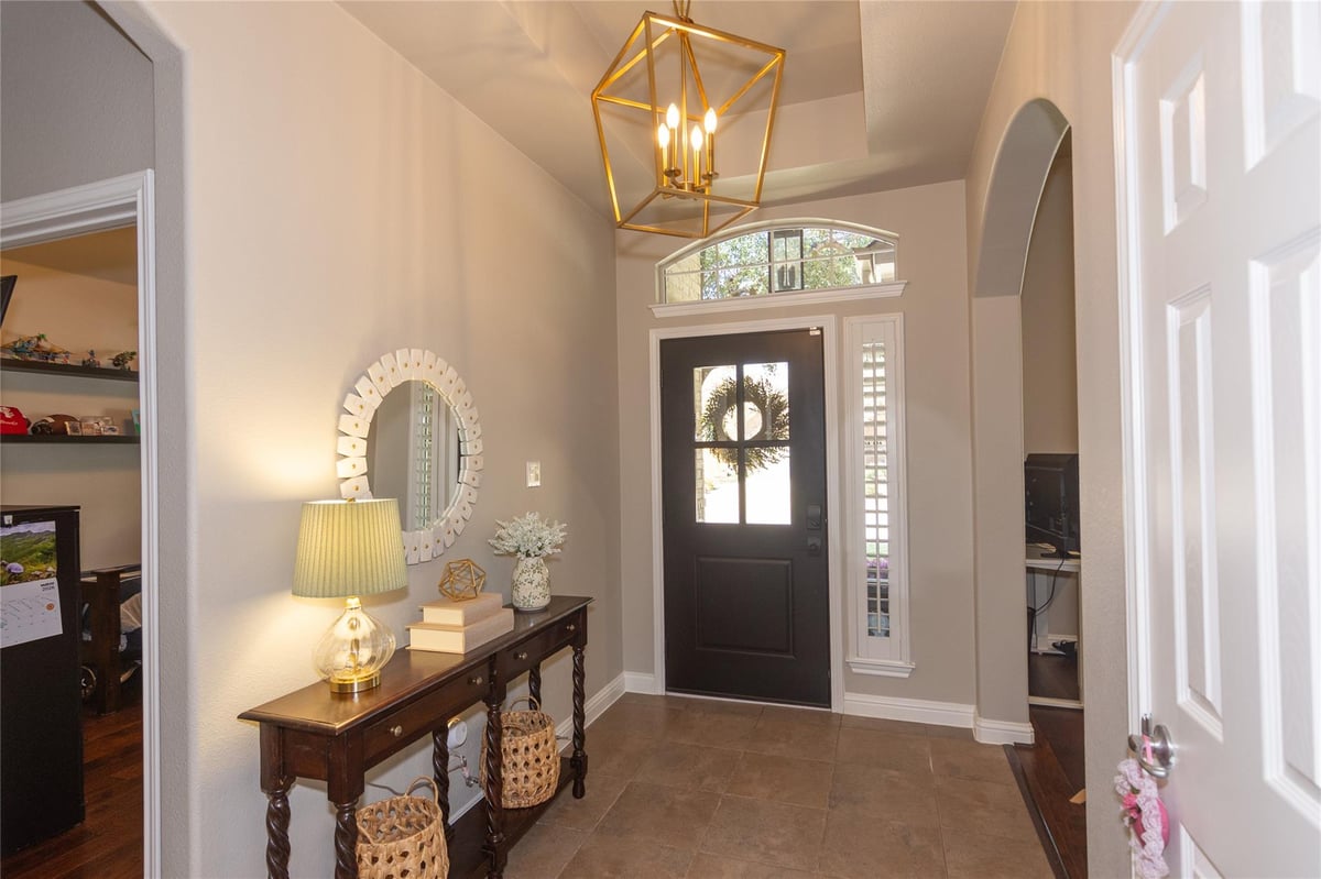 Bathroom at 3109 Goldenoak Cir - 4 bed 3 bath home