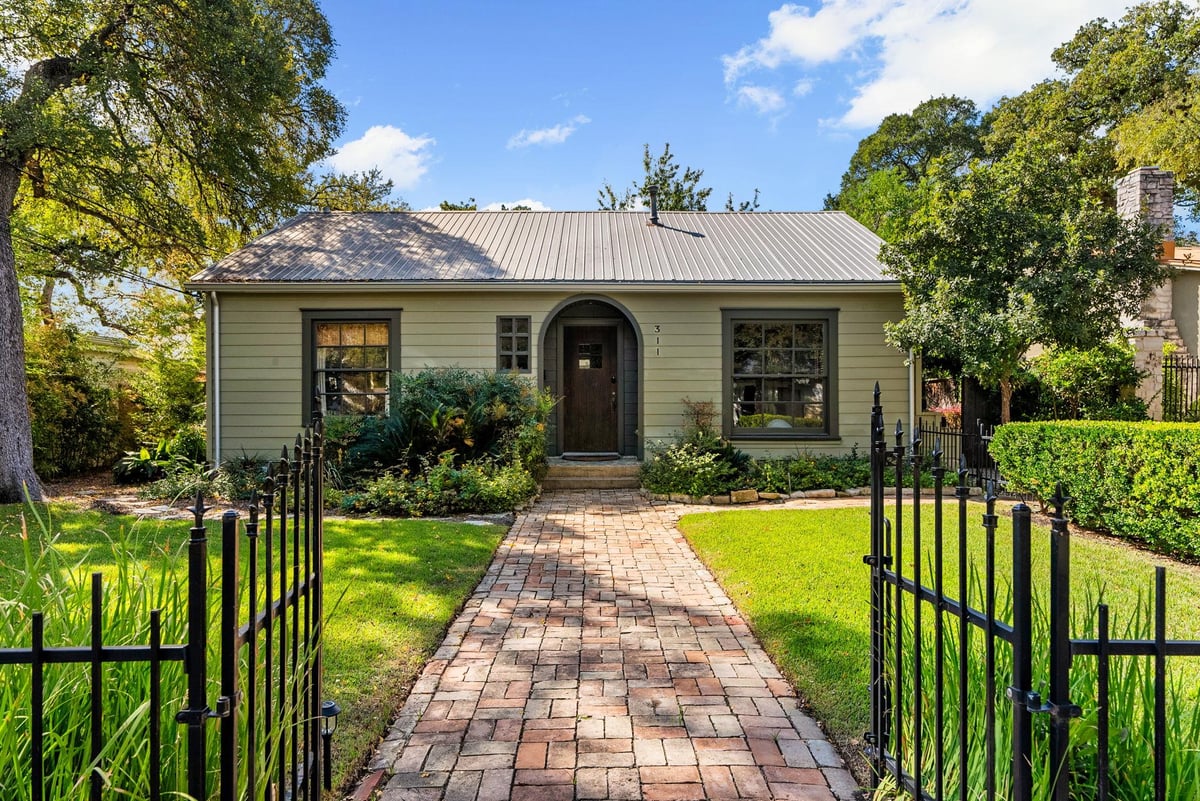 View 311 E 35th ST Unit #A/B/C in Grooms Add 311 E 35th ST Unit #A/B/C - front exterior - Luxury home in Grooms Add, Austin, TX