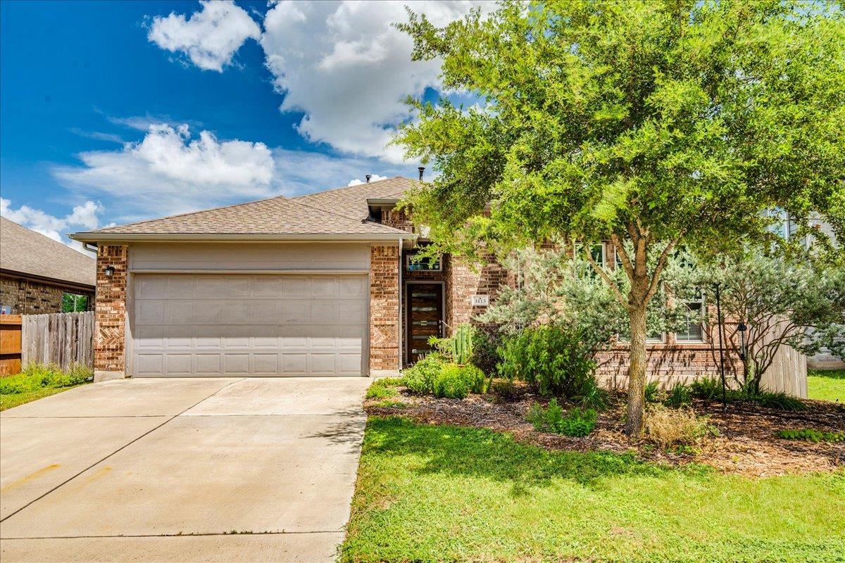 3113 Brand Iron DR - front exterior - Luxury home in Blanco Vista Tr K-1, San Marcos, TX