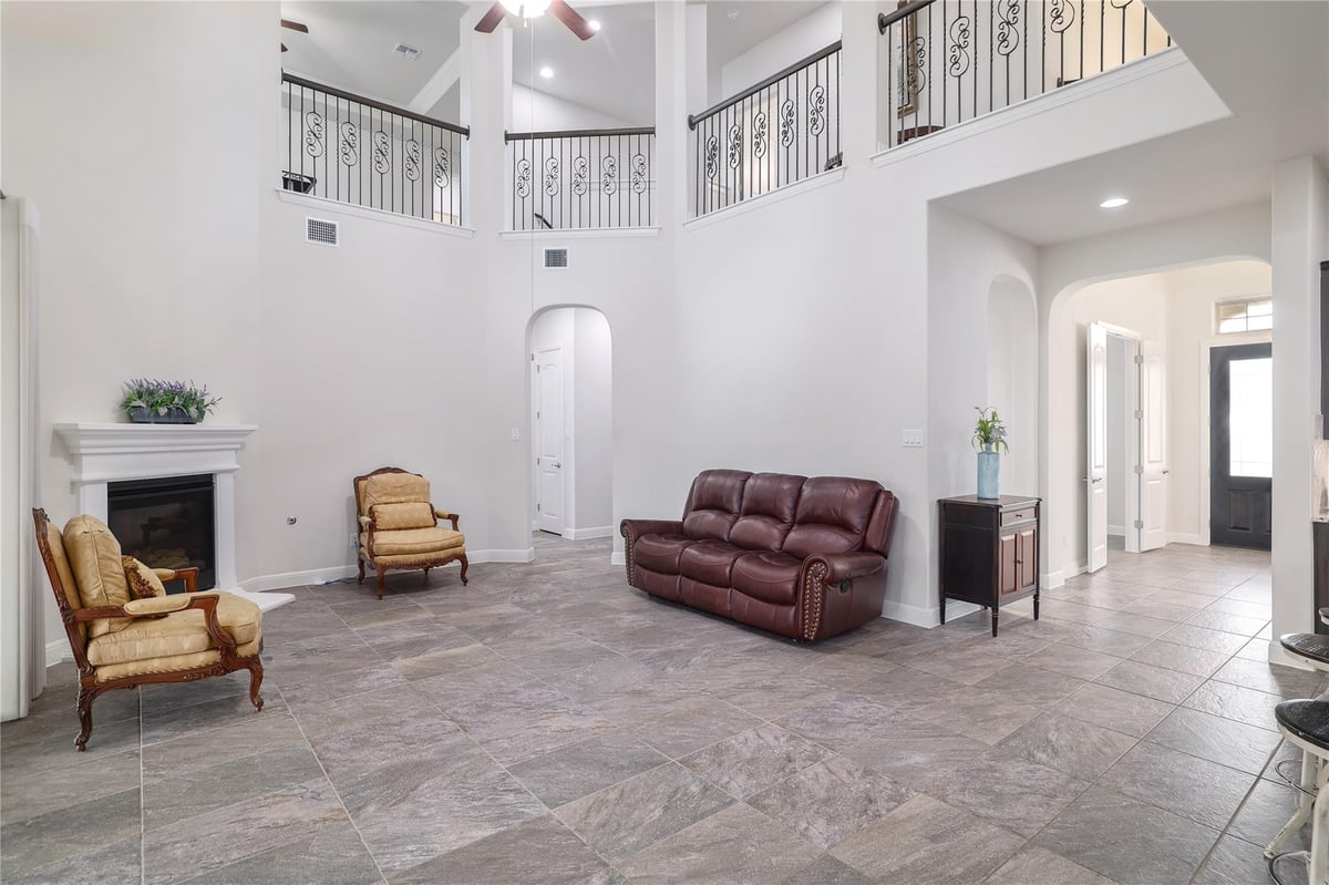 Bathroom at 3118 MEDIA Dr - 5 bed 3 bath home