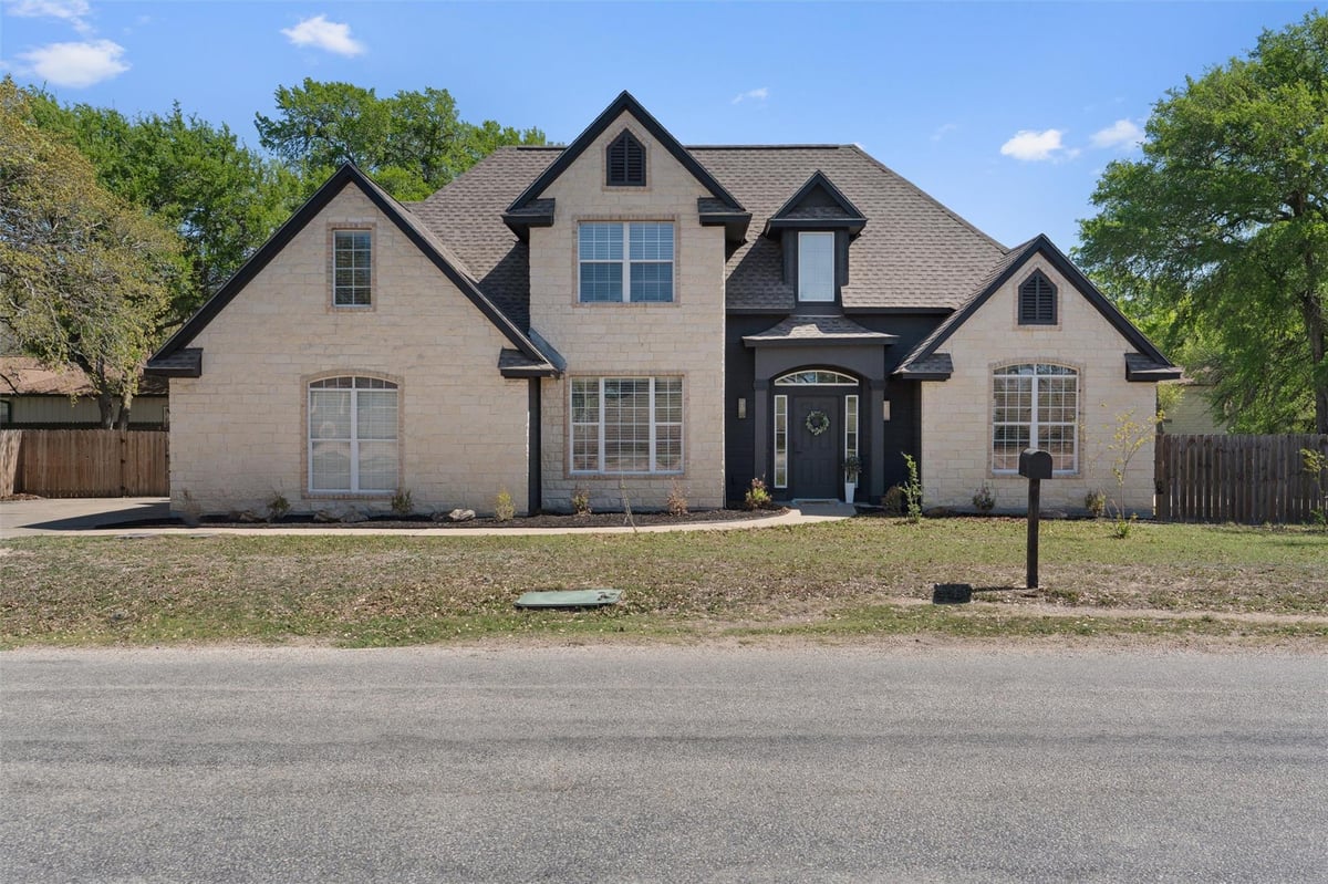 View 312 Country Club Dr in Frisch Auf - Reserve A 623 312 Country Club Dr - front exterior - Luxury home in Frisch Auf - Reserve A 623, La Grange, TX