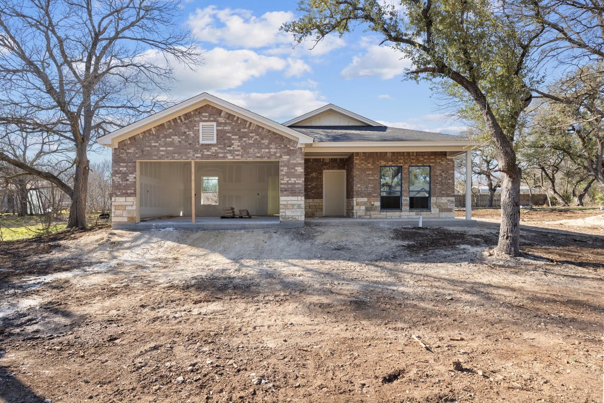 View 312 Mitchell St in W Y McFarland 312 Mitchell St - front exterior - Luxury home in W Y McFarland, Belton, TX
