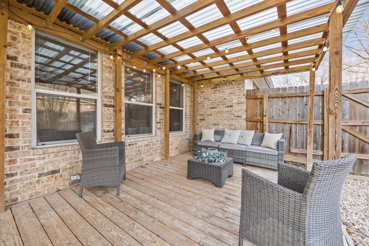 Living area at 312 Ow Lowrey - 3 bed 2 bath home