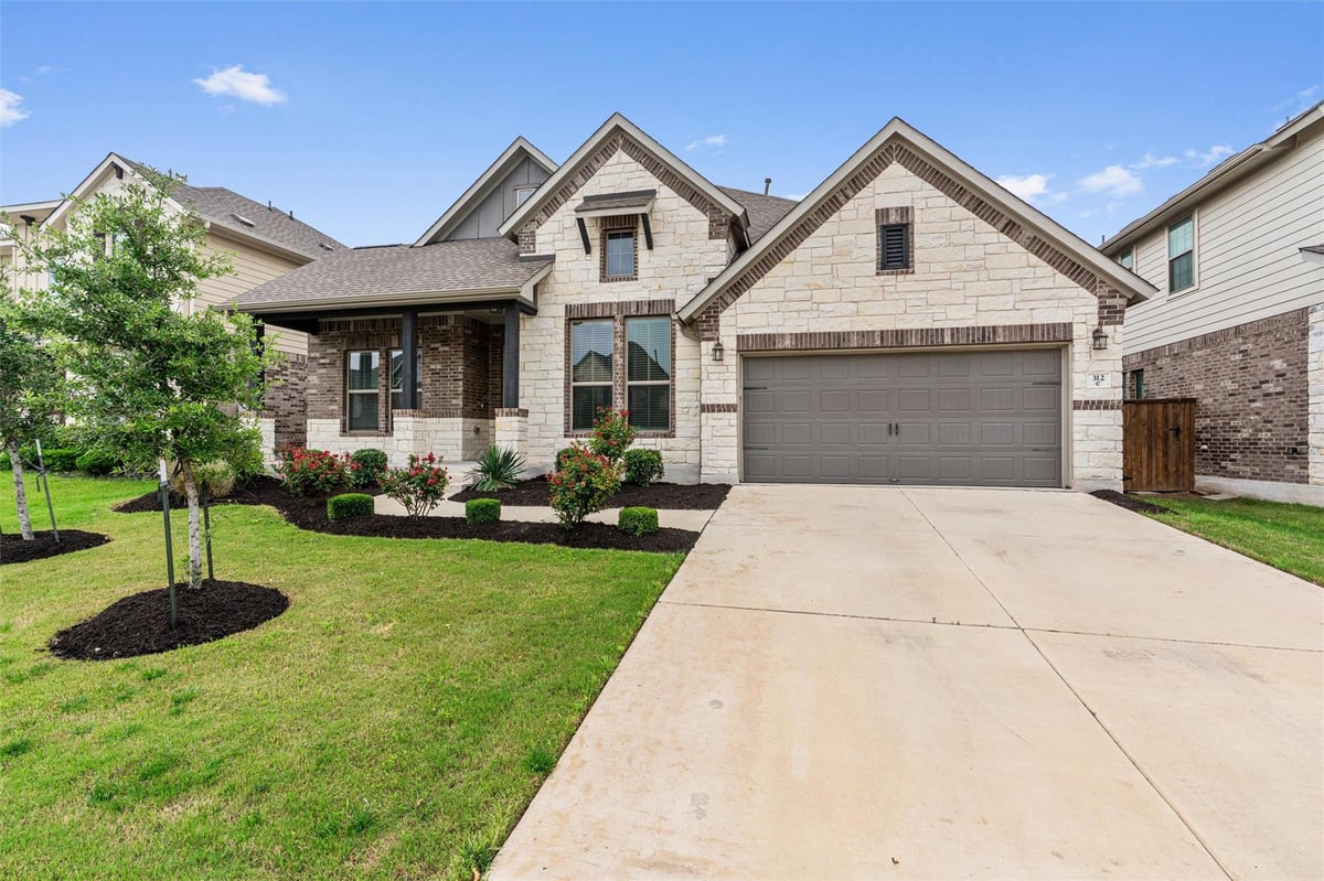 Living area at 312 Rieti Pkwy - 4 bed 4 bath home