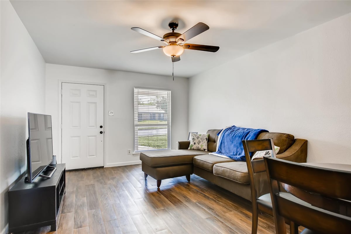 Bathroom at 312 W William Cannon Dr Unit #A & B - Buckingham Ridge Sec 04, Austin, TX