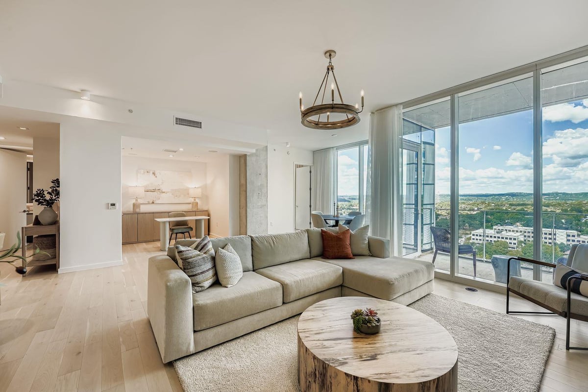 313 W 17th St Unit #1404 - front exterior - Luxury home in Linden Condos, Austin, TX