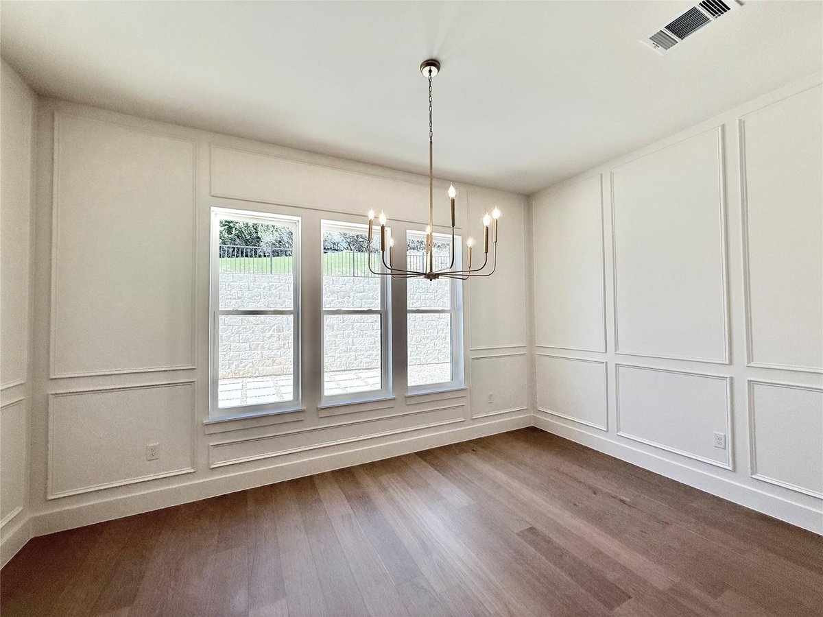 Primary bedroom at 314 Alloway Dr - 4 bed 4 bath home