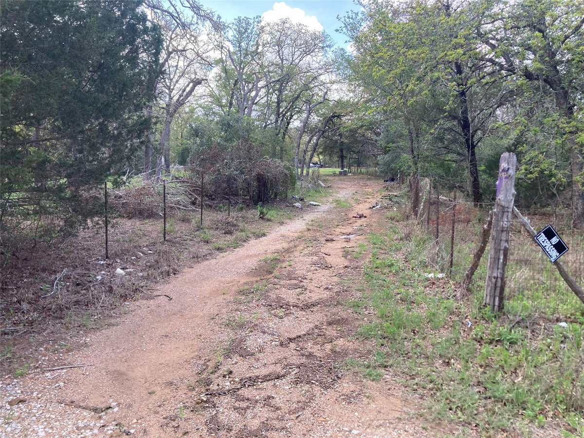 View 314 Green Oaks DR Unit #Lot 14-C in Green Oaks 314 Green Oaks DR Unit #Lot 14-C - front exterior - Luxury lot in Green Oaks, Bastrop, TX