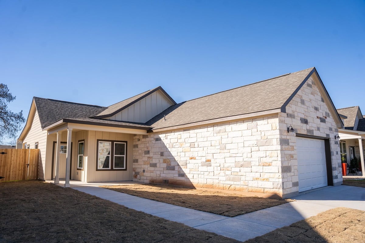 View 315 String Prairie Way in The Prairie 315 String Prairie Way - front exterior - Luxury home in The Prairie, Smithville, TX