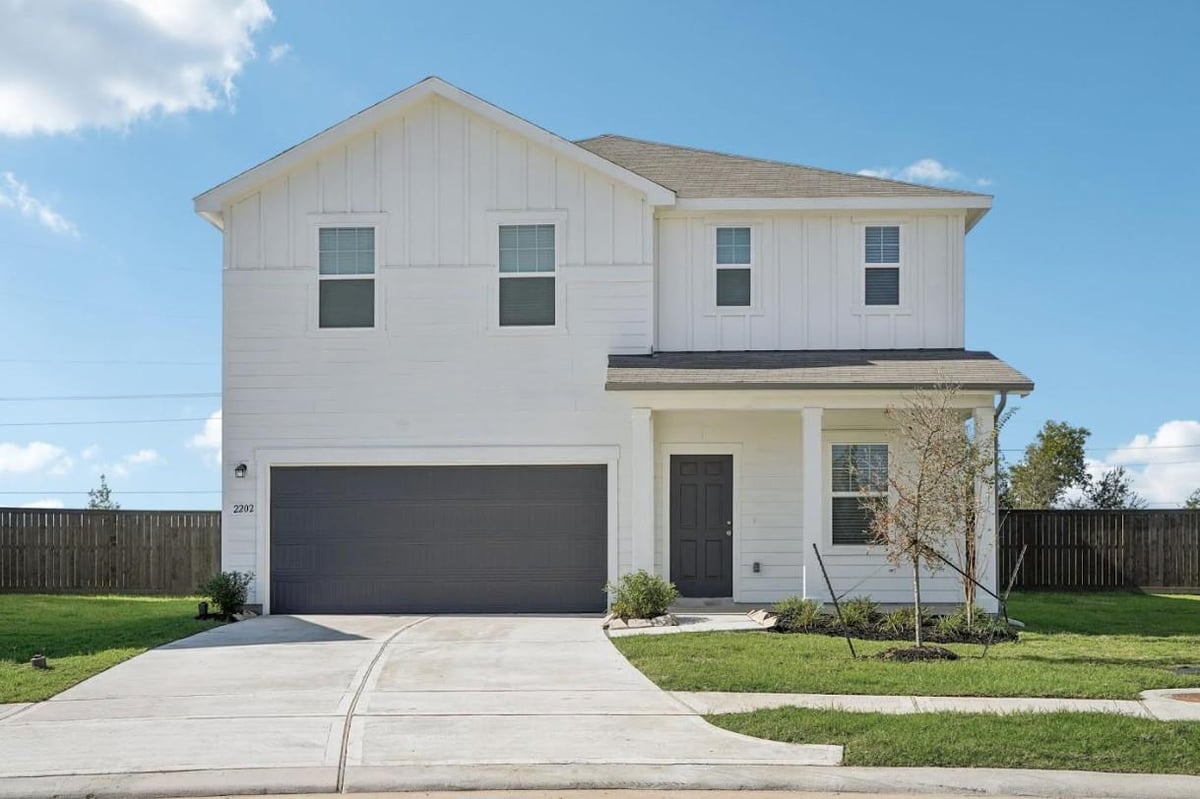 316 Sieders ST - property photo 1 - Luxury home in Castlewood South, Taylor, TX