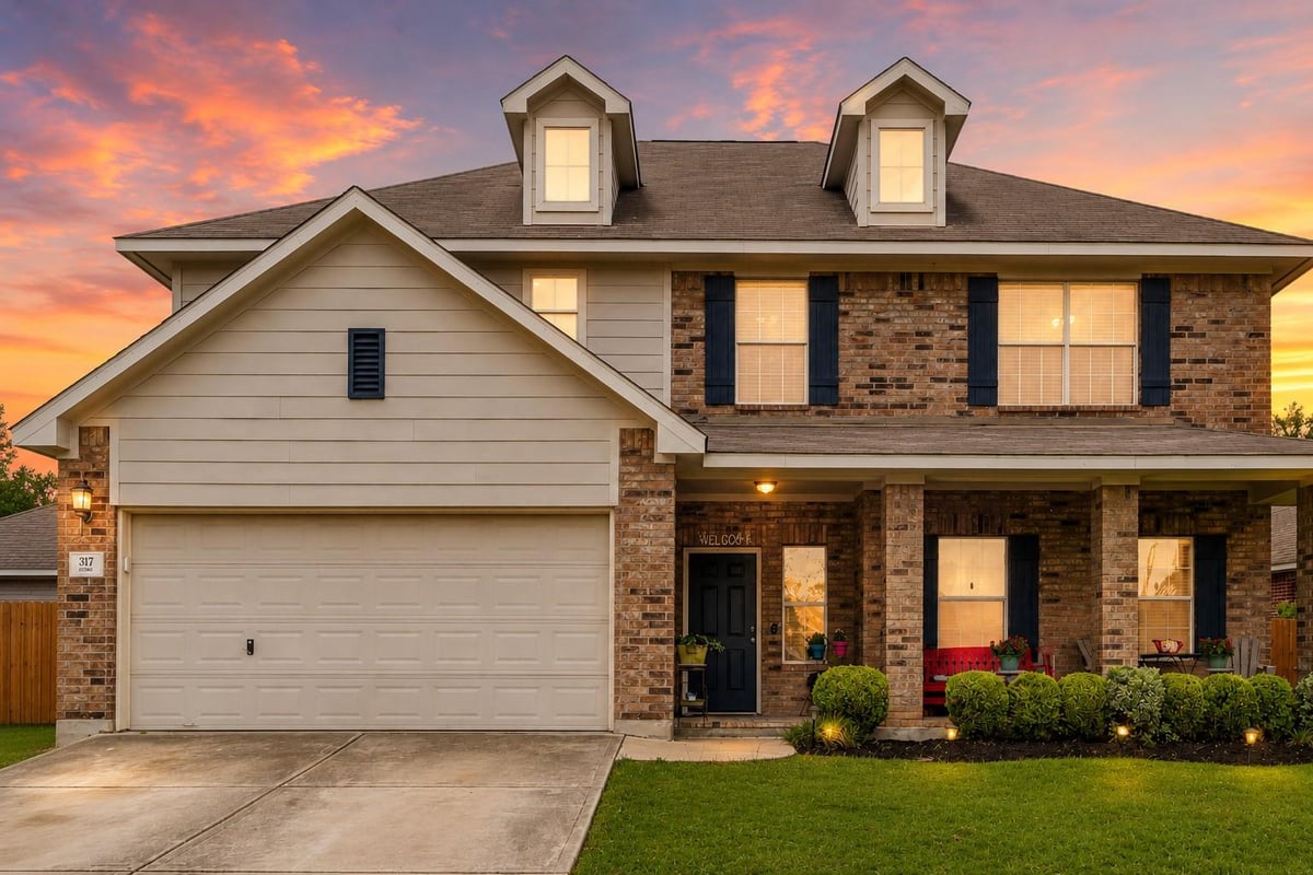 View 317 Otono LOOP in Four Seasons Farm Sec II 317 Otono LOOP - front exterior - Luxury home in Four Seasons Farm Sec II, Kyle, TX