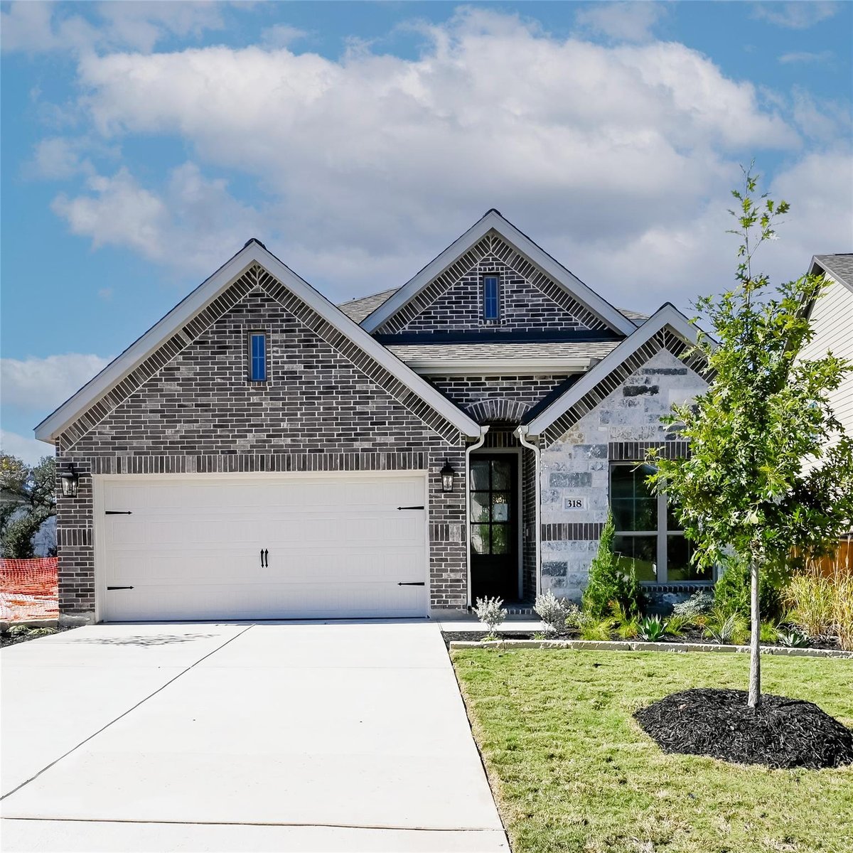Living area at 318 Prickly Poppy Loop - 4 bed 3 bath home