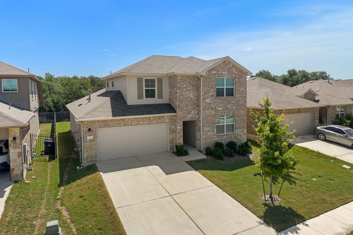 View 319 Arrowhead Vine ST in Caughfield Ph 6 319 Arrowhead Vine ST - front exterior - Luxury home in Caughfield Ph 6, Leander, TX