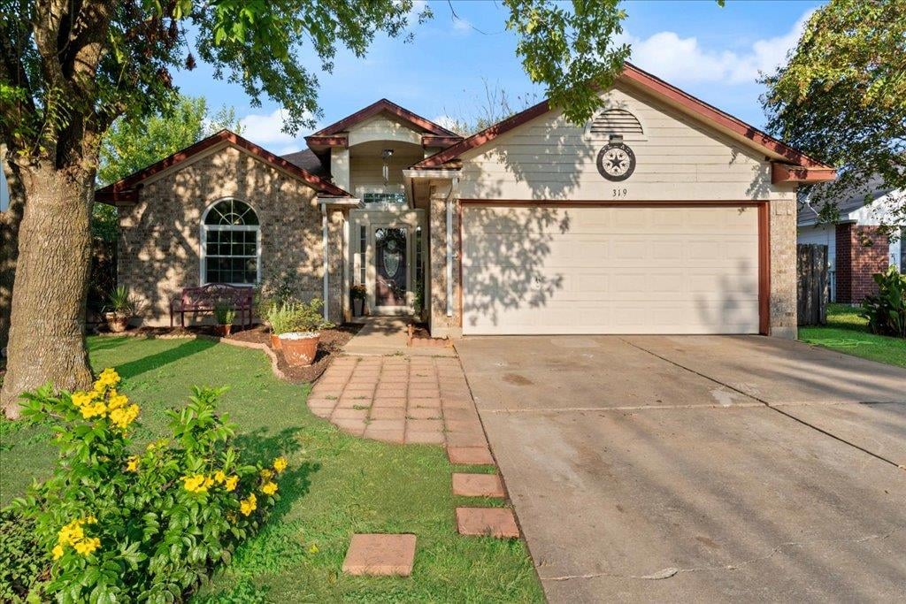 View 319 Clarks Way in Clarks Crossing Sec 02 319 Clarks Way - front exterior - Luxury home in Clarks Crossing Sec 02, Hutto, TX