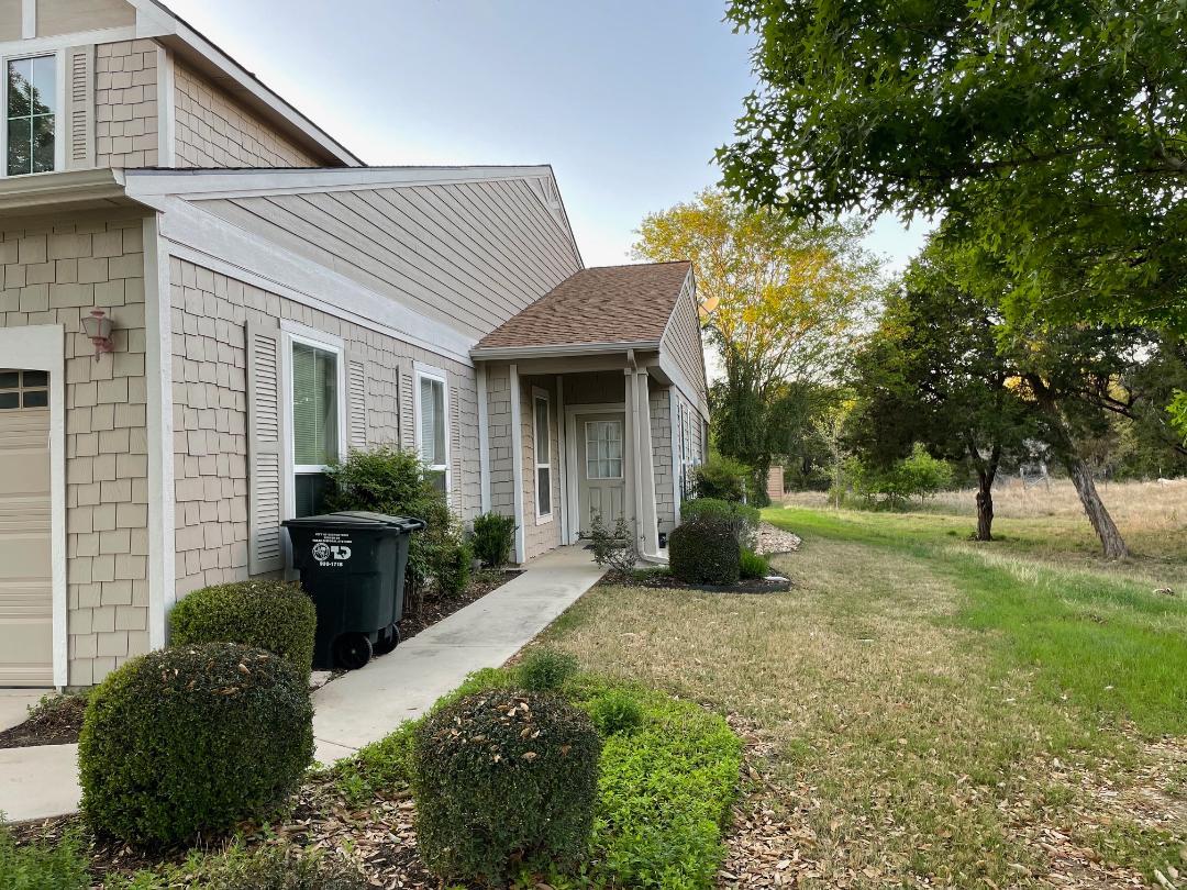 View 319 Essex LN in Sun City Georgetown Neighborhood 33 Pud 319 Essex LN - front exterior - Luxury home in Sun City Georgetown Neighborhood 33 Pud, Georgetown, TX