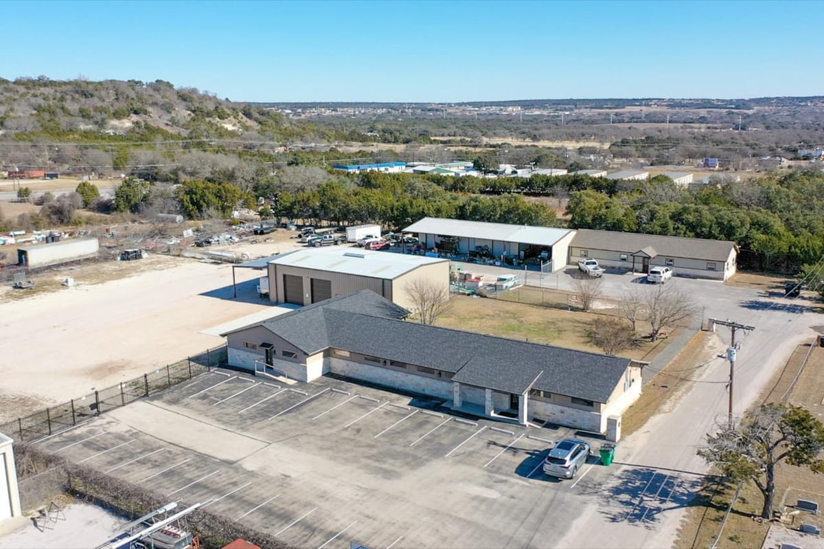 View 320 Southland Dr in Nelson Subdivsion 320 Southland Dr - front exterior - Luxury home in Nelson Subdivsion, Burnet, TX