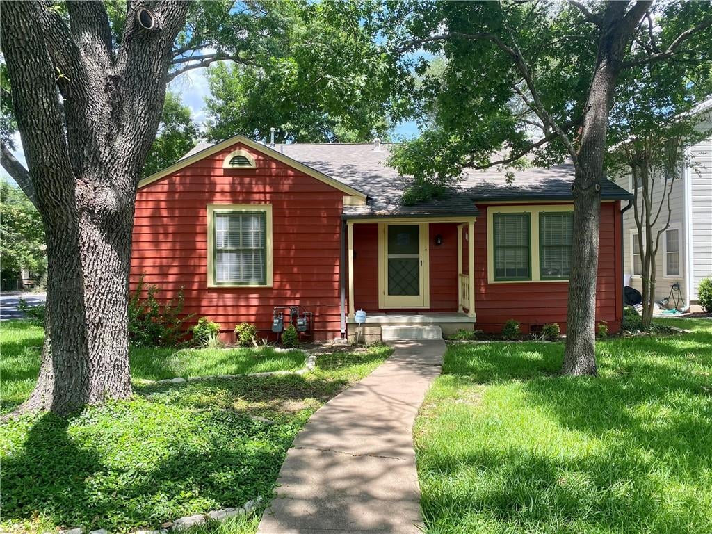 View 3200 Glenview Ave in Brykerwoods D 3200 Glenview Ave - property photo 1 - Luxury home in Brykerwoods D, Austin, TX