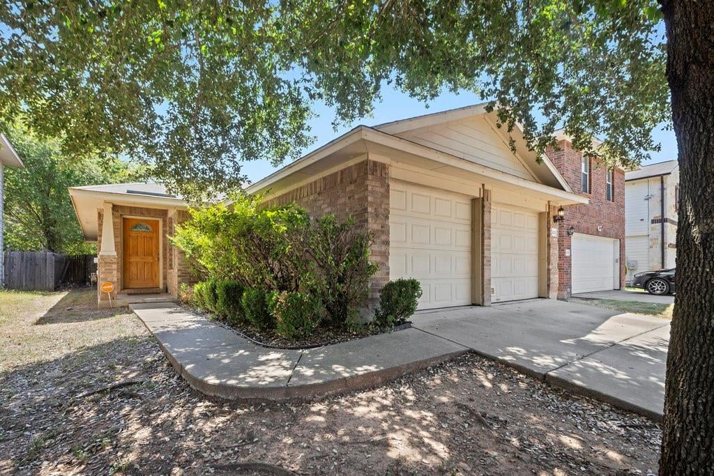 View 3201 Wickham LN in Austins Colony Ph 05 Sec 01 3201 Wickham LN - property photo 1 - Luxury home in Austins Colony Ph 05 Sec 01, Austin, TX