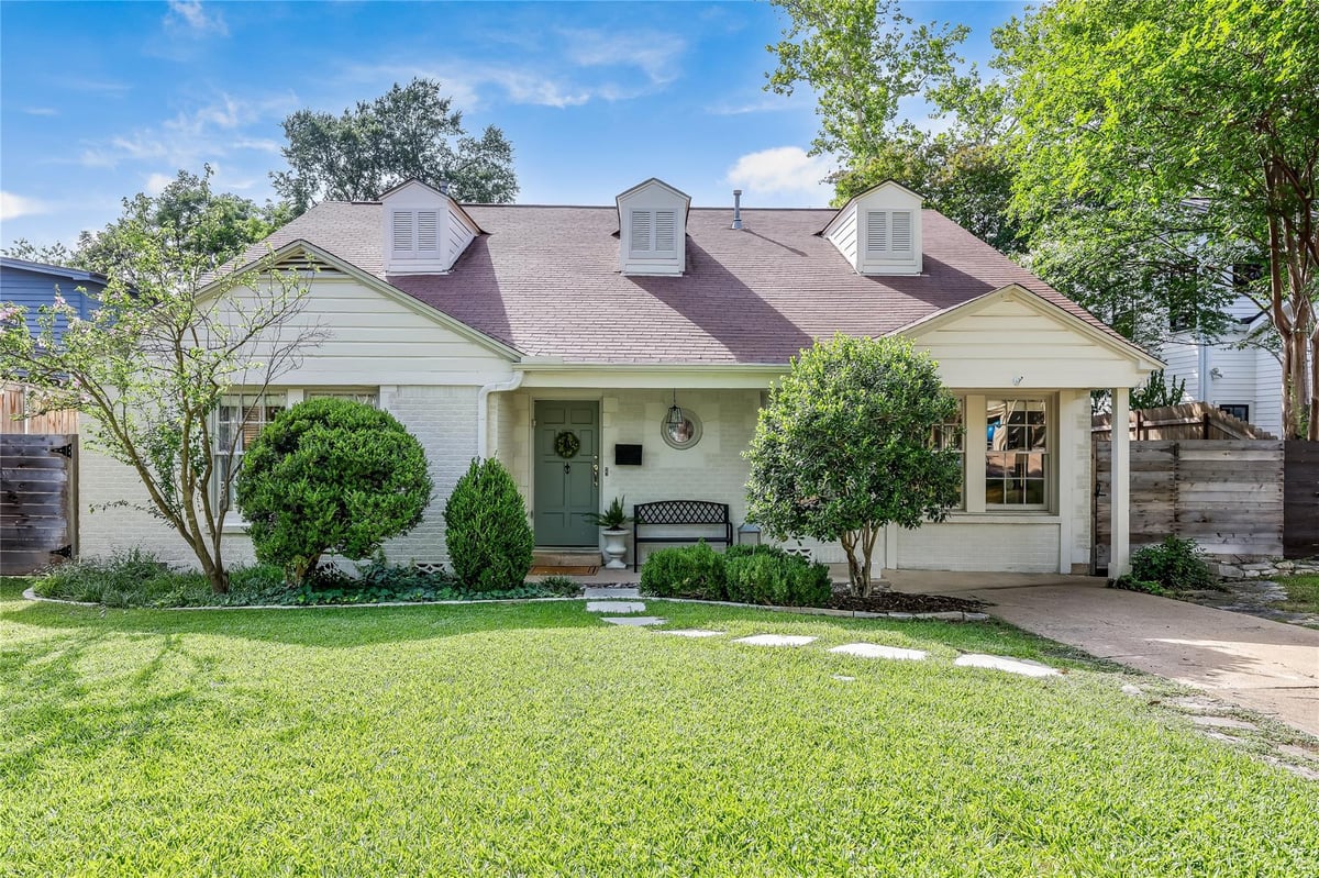 View 3202 Beverly RD in Brykerwoods E 3202 Beverly RD - front exterior - Luxury home in Brykerwoods E, Austin, TX