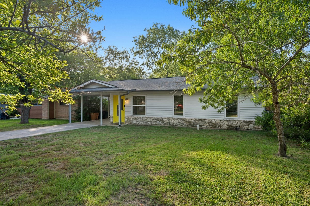 View 3203 Dolphin DR in South Terrace Add 3203 Dolphin DR - front exterior - Luxury home in South Terrace Add, Austin, TX