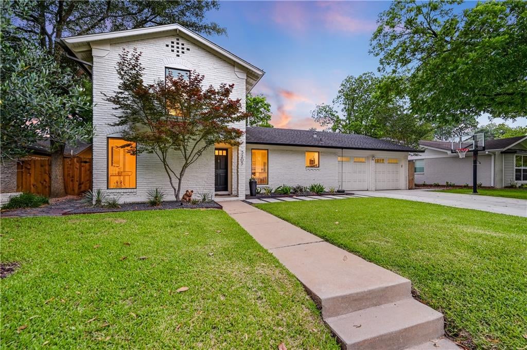 View 3205 Silverleaf Dr in Allandale Park Sec 06 3205 Silverleaf Dr - front exterior - Luxury home in Allandale Park Sec 06, Austin, TX