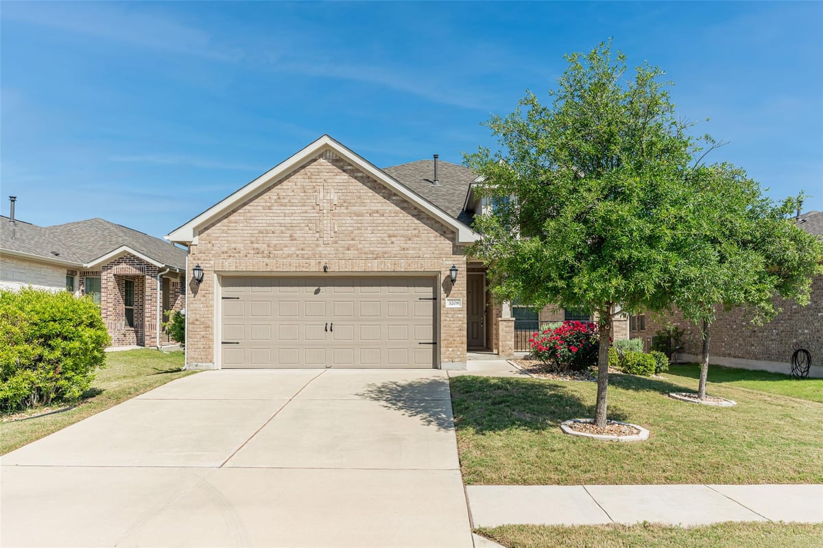 View 3208 De Luca Ct in Vizcaya Ph 4D 3208 De Luca Ct - front exterior - Luxury home in Vizcaya Ph 4D, Round Rock, TX