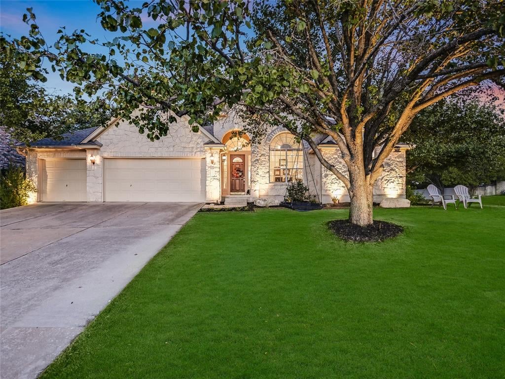 View 3209 Avenal DR in Lake Pointe Ph 01B 3209 Avenal DR - property photo 1 - Luxury home in Lake Pointe Ph 01B, Austin, TX