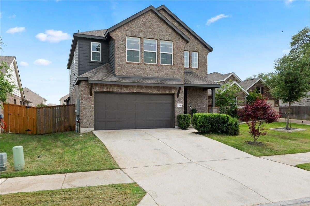 321 Buffalo View LN - front exterior - Luxury home in Oaks at San Gabriel, Georgetown, TX