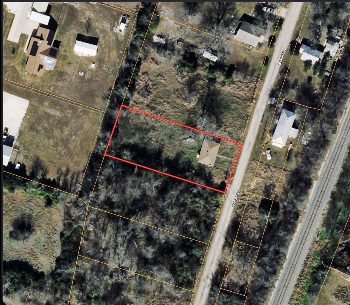 View 321 N Front ST in Rha01ru-Rha01ru 321 N Front ST - property photo 1 - Luxury home in Rha01ru-Rha01ru, Holland, TX