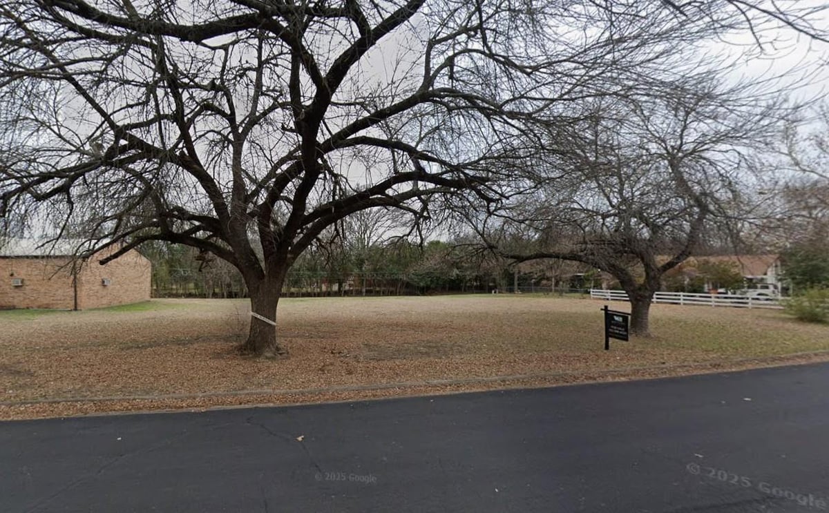 View 321 Ramble Ln in Community Fairview Sec 07 321 Ramble Ln - front exterior - Luxury lot in Community Fairview Sec 07, Austin, TX