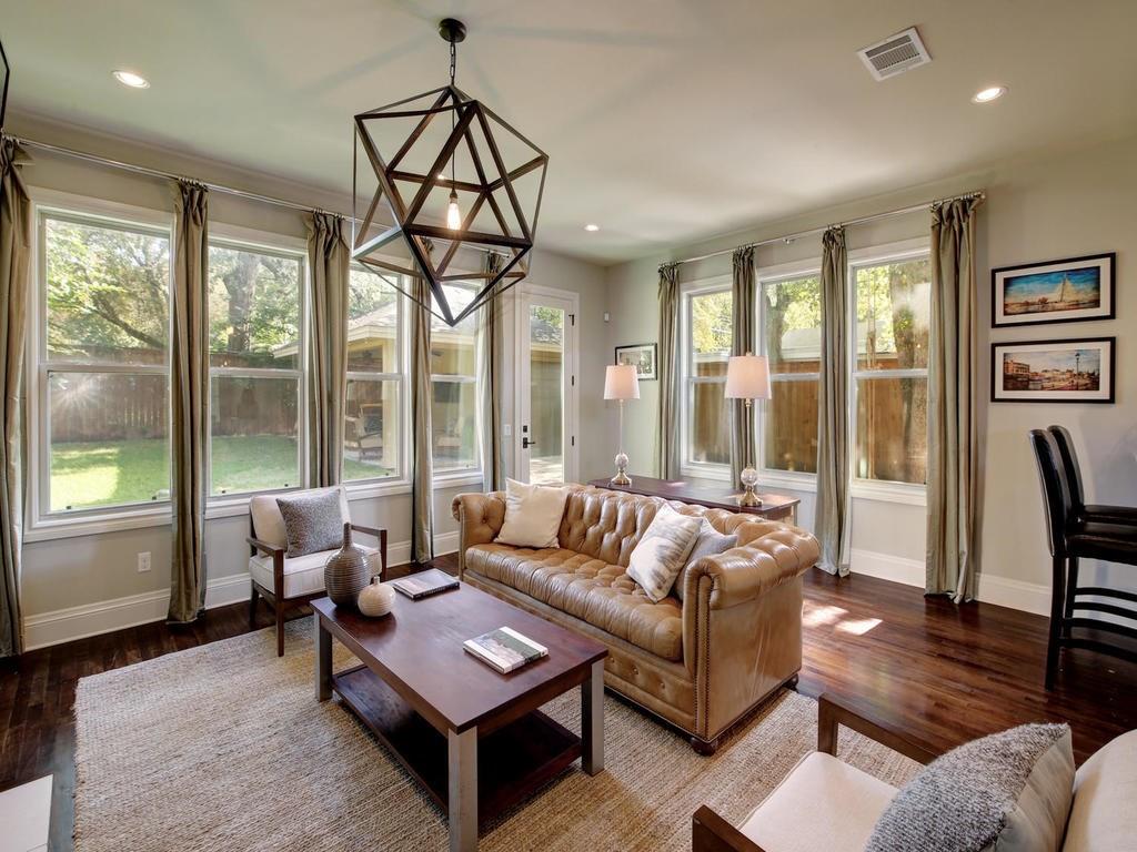 View 3210 Bonnie Rd in Tarrytown 3210 Bonnie Rd - property photo 1 - Luxury home in Tarrytown, Austin, TX