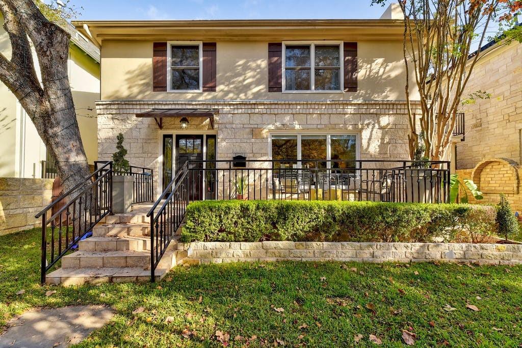 View 3210 Enfield Rd in Tarrytown 3210 Enfield Rd - property photo 1 - Luxury home in Tarrytown, Austin, TX