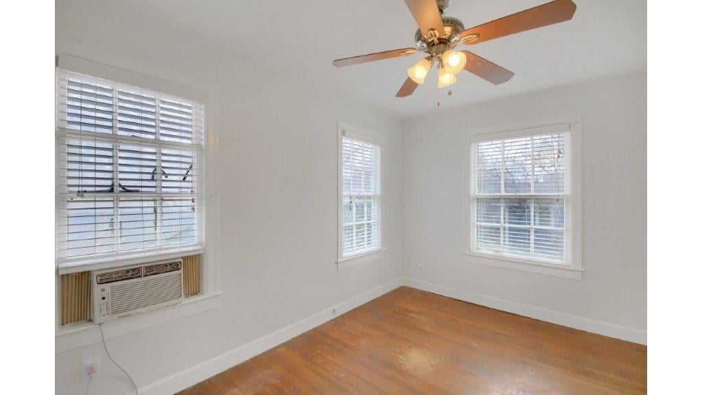 Living area at 3211 Tom Green St - Grooms Add, Austin, TX